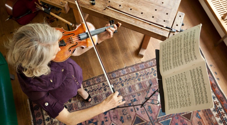 義烏小提琴老師哪里有?一節(jié)課多少錢?